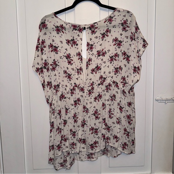 ✨torrid floral print gauze lace inset top✨ - Picture 5 of 6